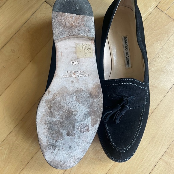Manolo Blahnik Classic Black Suede Loafers - Picture 3 of 5